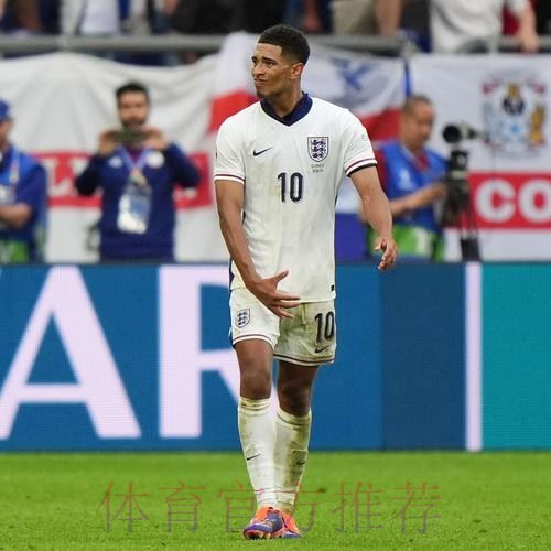 向裁判抱怨被罚下!西媒:贝林厄姆将被停赛两场 向裁判抱怨被罚下!西媒:贝林厄姆将被停赛两场